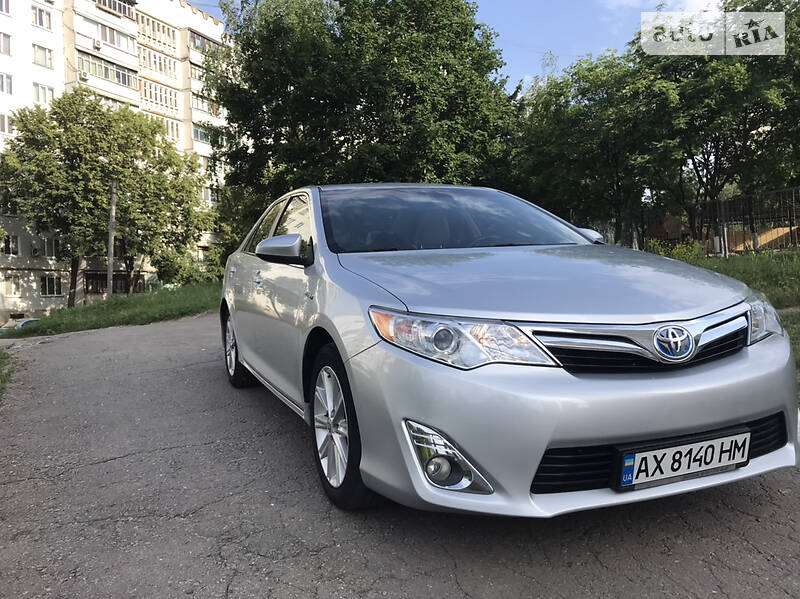 Седан Toyota Camry 2012 в Харкові