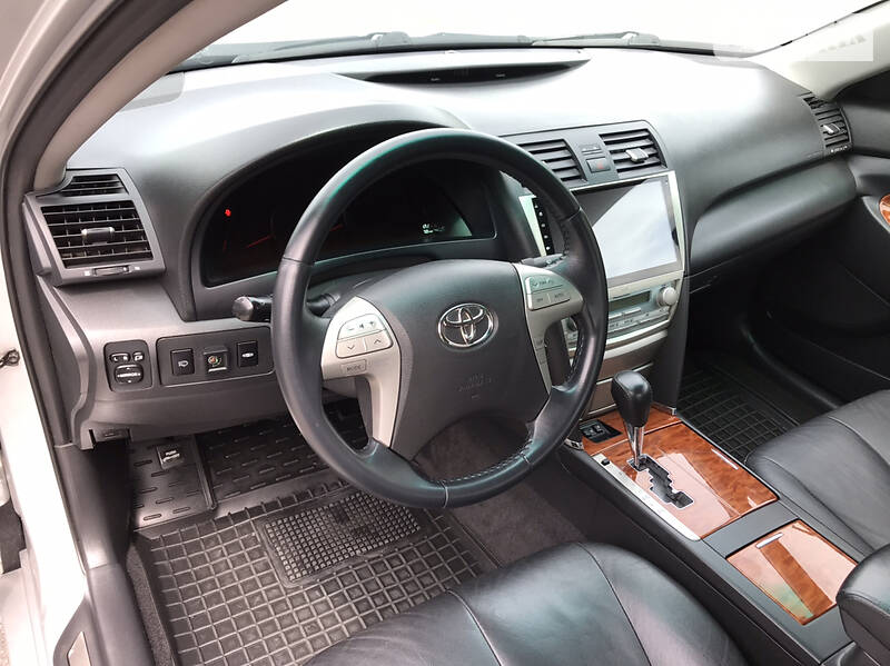Седан Toyota Camry 2008 в Харкові