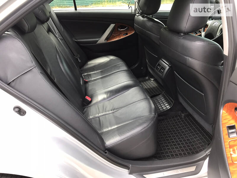 Седан Toyota Camry 2008 в Харкові