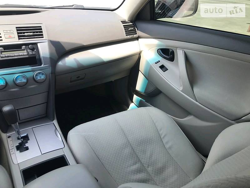 Седан Toyota Camry 2008 в Києві