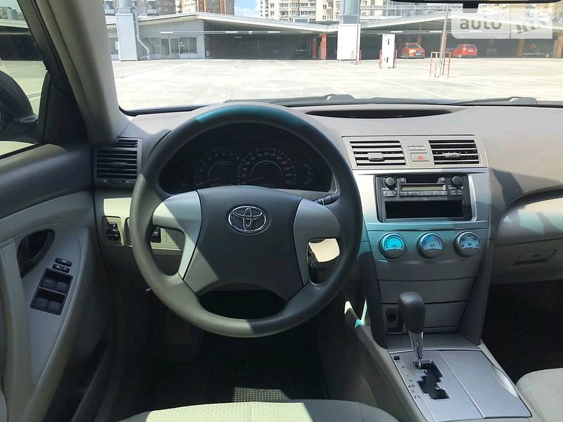 Седан Toyota Camry 2008 в Києві