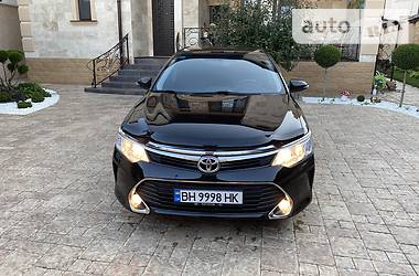 Седан Toyota Camry 2017 в 
