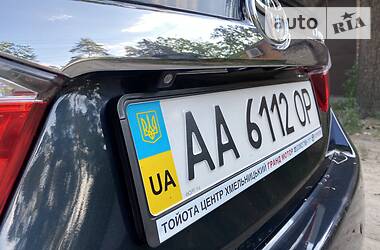 Седан Toyota Camry 2013 в 