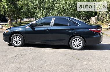 Седан Toyota Camry 2015 в 