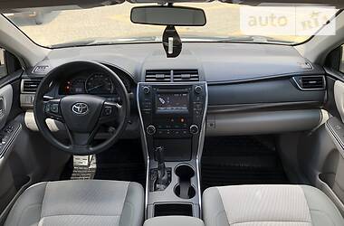 Седан Toyota Camry 2015 в 
