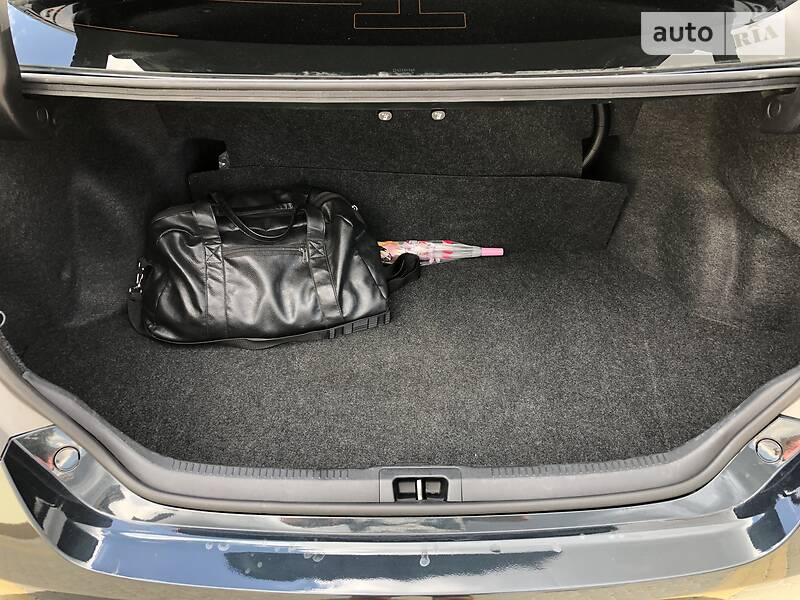 Седан Toyota Camry 2015 в Тульчині фото 45 Седан Toyota Camry 2015 в Тульчині