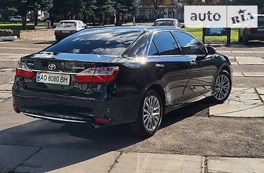 Седан Toyota Camry 2016 в Днепре