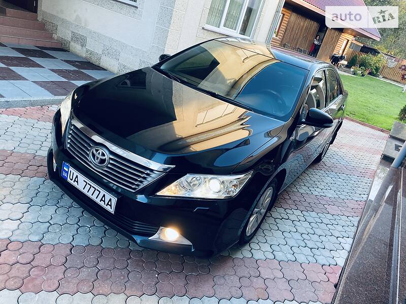 Toyota Camry EYROPA OFFICIAL TOP