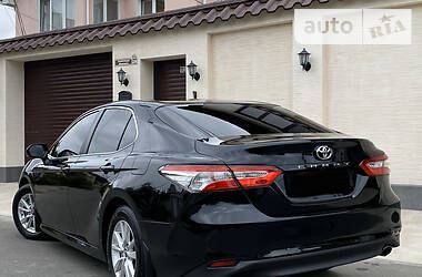 Седан Toyota Camry 2018 в Одессе