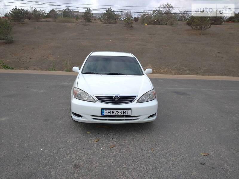 Седан Toyota Camry 2004 в Черноморске