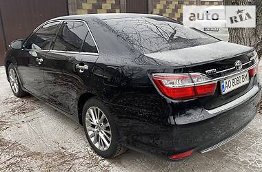 Седан Toyota Camry 2016 в Днепре