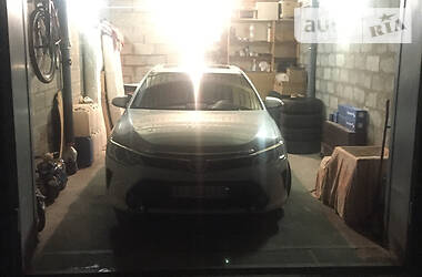 Седан Toyota Camry 2014 в 