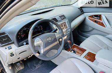 Седан Toyota Camry 2009 в Харькове