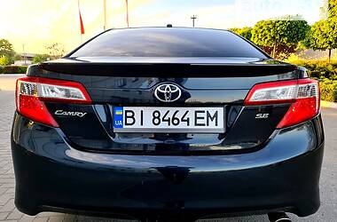 Седан Toyota Camry 2013 в Полтаве