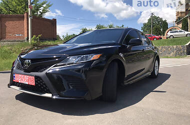 Седан Toyota Camry 2018 в Луцке