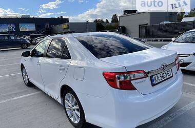 Седан Toyota Camry 2012 в Киеве