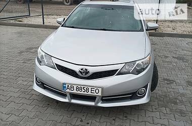Седан Toyota Camry 2013 в Киеве