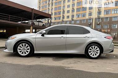 Седан Toyota Camry 2018 в 
