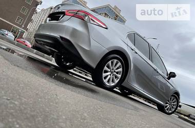 Седан Toyota Camry 2018 в 