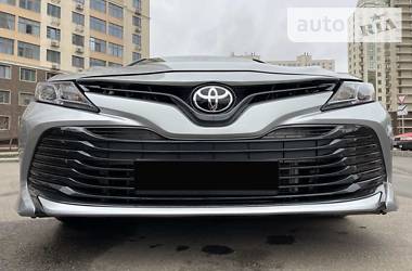 Седан Toyota Camry 2018 в 