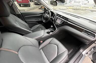 Седан Toyota Camry 2018 в 