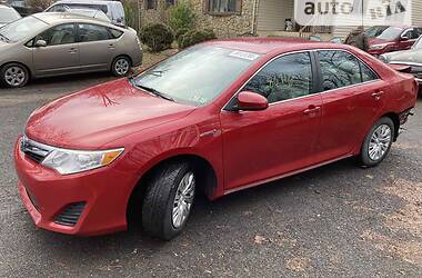 Седан Toyota Camry 2013 в Киеве