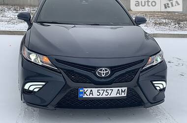 Седан Toyota Camry 2018 в Борисполі