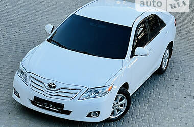 Седан Toyota Camry 2010 в Одессе