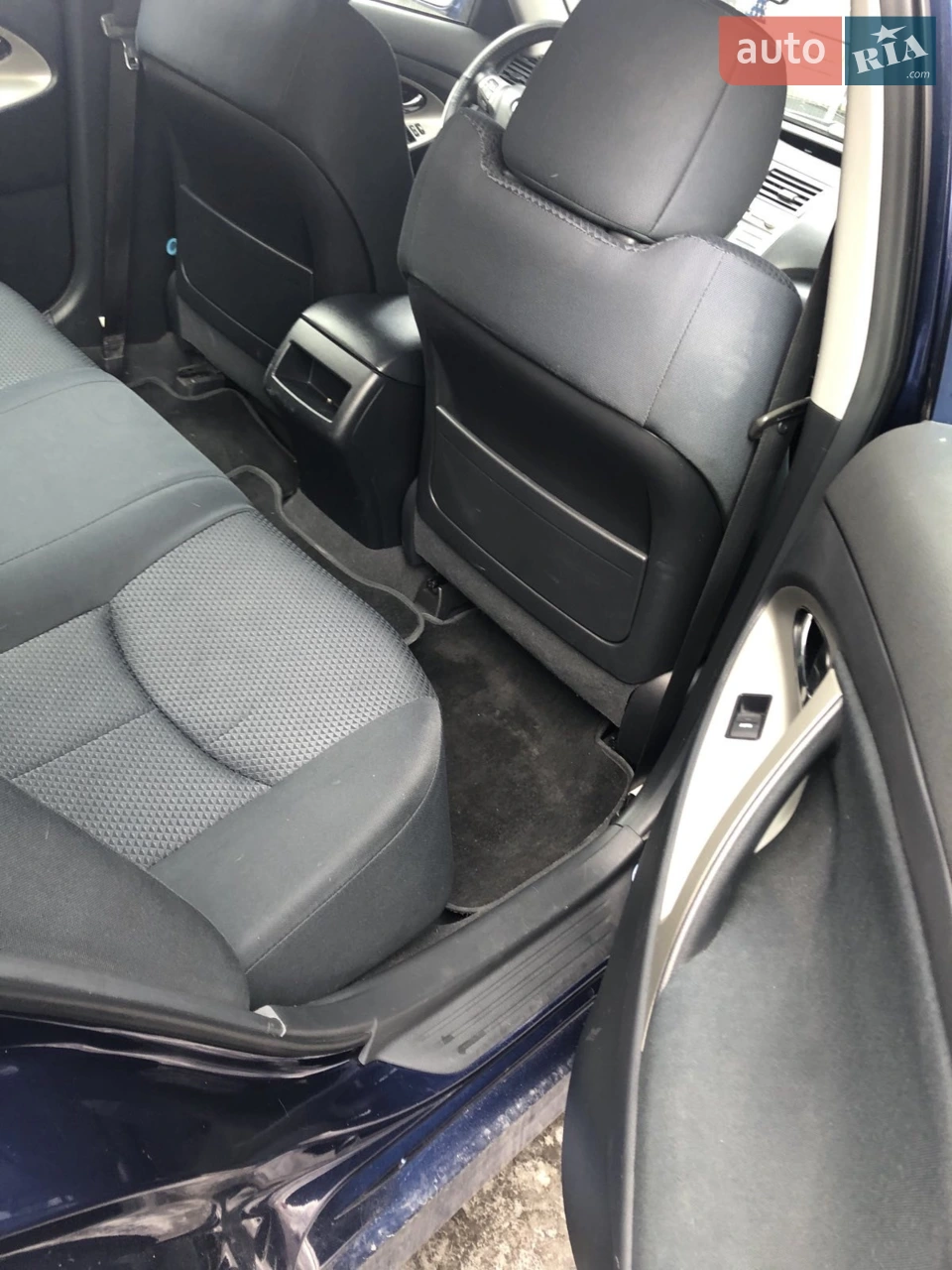 2010 Toyota Camry - мініатюра 8
