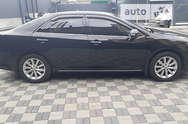 Седан Toyota Camry 2012 в Хмельницком