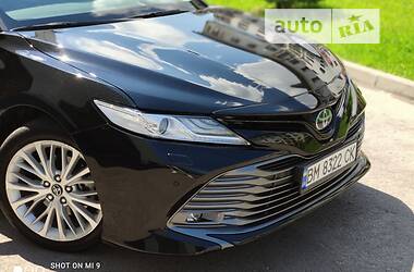 Седан Toyota Camry 2018 в Рівному