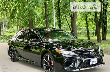 Седан Toyota Camry 2019 в 