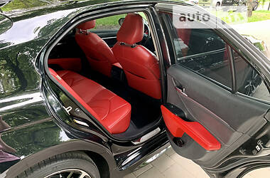 Седан Toyota Camry 2019 в 