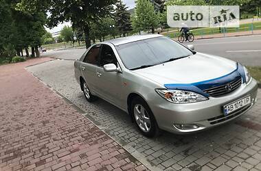 Седан Toyota Camry 2004 в 