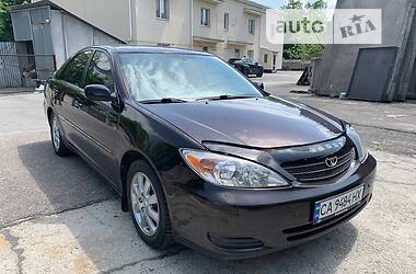 Седан Toyota Camry 2003 в Кропивницком