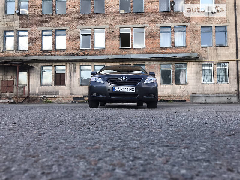 Седан Toyota Camry 2007 в Киеве