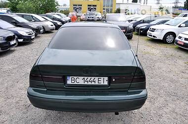 Седан Toyota Camry 1998 в Львове