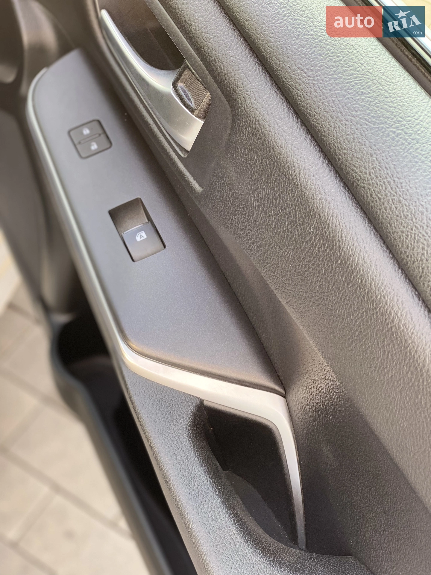 2017 Toyota Camry - мініатюра 4