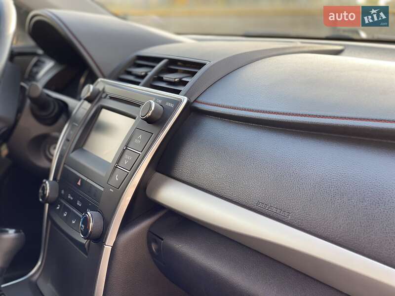 Седан Toyota Camry 2017 в Первомайске