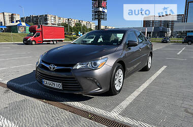 Седан Toyota Camry 2015 в Львові