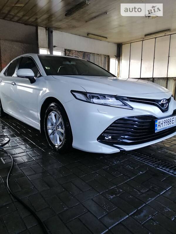 Toyota Camry 2018