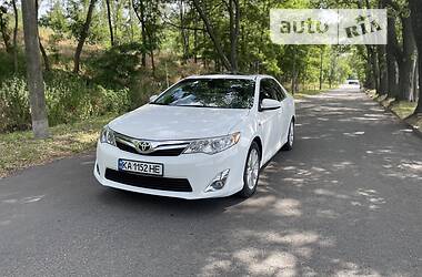 Седан Toyota Camry 2012 в Кременчуці