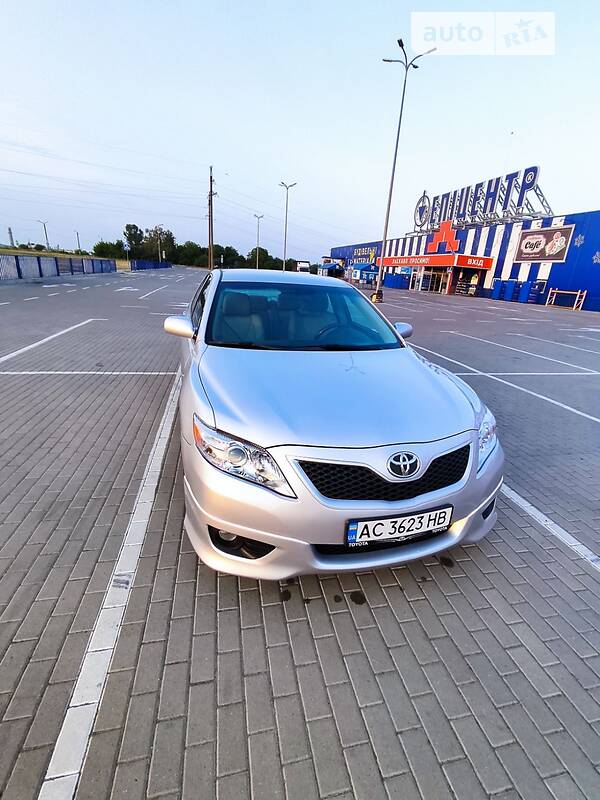 Toyota Camry SE