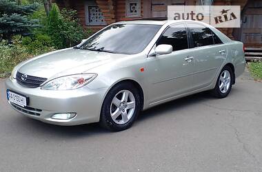 Седан Toyota Camry 2004 в Киеве