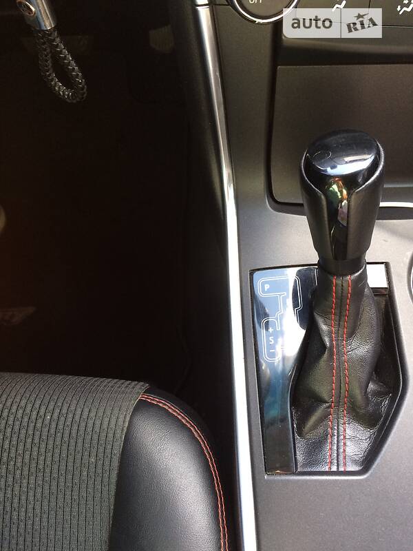 Седан Toyota Camry 2016 в Києві