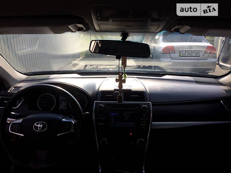 Седан Toyota Camry 2016 в Києві