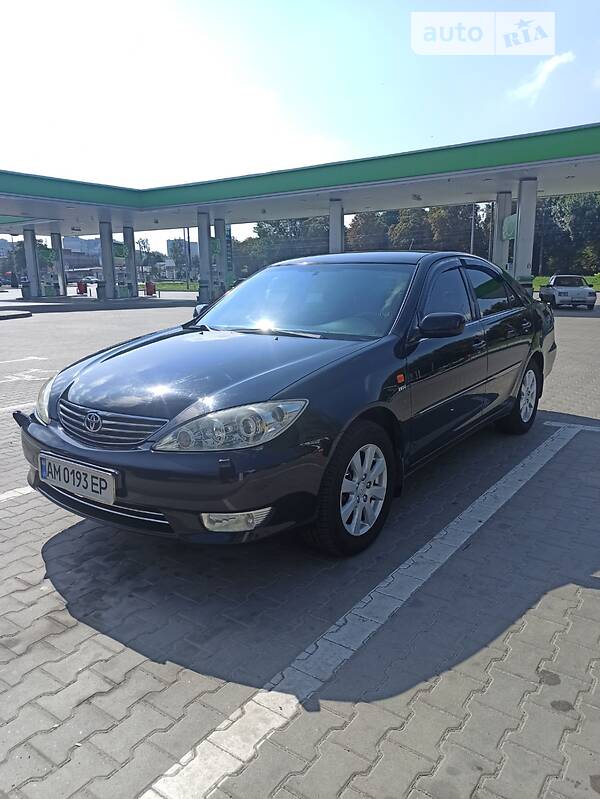 Седан Toyota Camry 2005 в Житомире