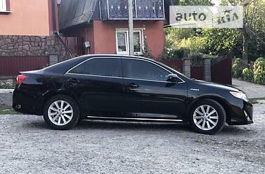 Седан Toyota Camry 2012 в Тернополе