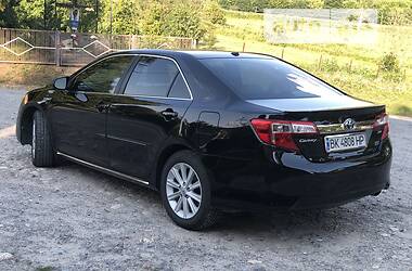 Седан Toyota Camry 2012 в Тернополе