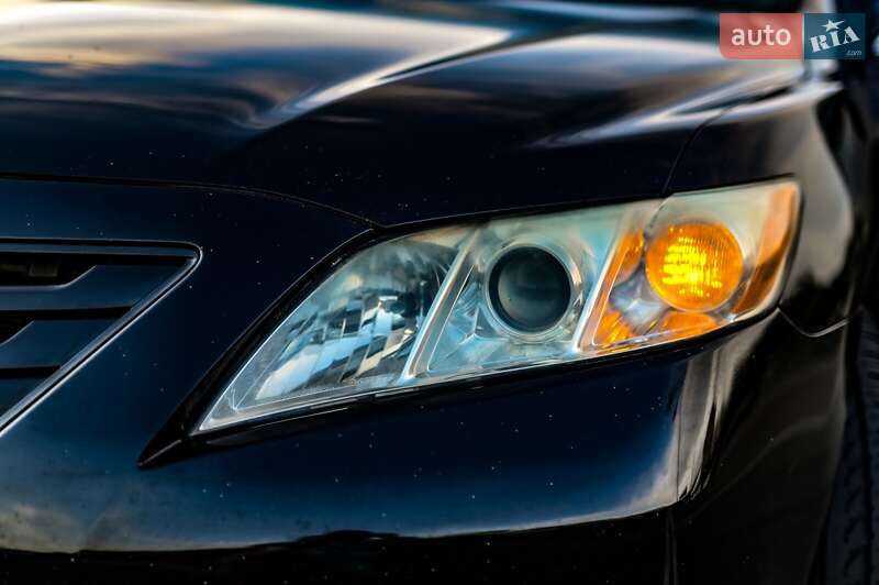 Седан Toyota Camry 2006 в Сумах